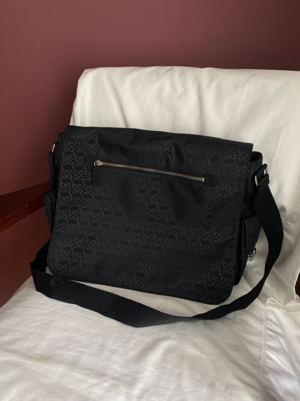 bebe black logo messenger diaper bag exc cond